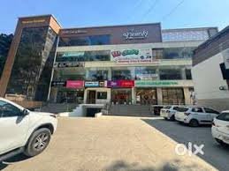 Ground floor 850 sq ft main road retail showroom commercial shop space