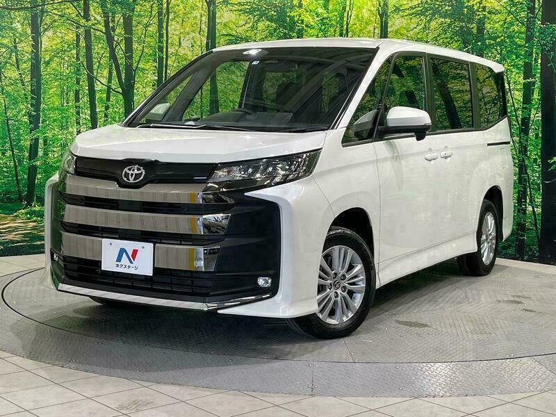 Toyota Noah 2022 Pearl