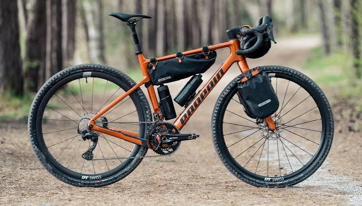 Gravel adventure bike