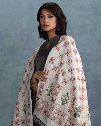 Traditional Tangail Woolen Shawl/Wraps Collectio