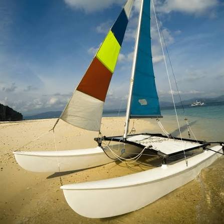 Catamaran sailing dinghy