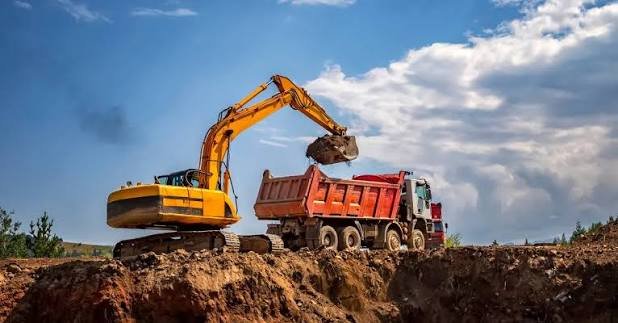 Dump-Truck Red Soil & Excavation Waste Filling with Compaction
