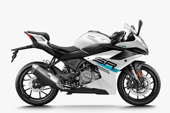 he CFMOTO 300SR i