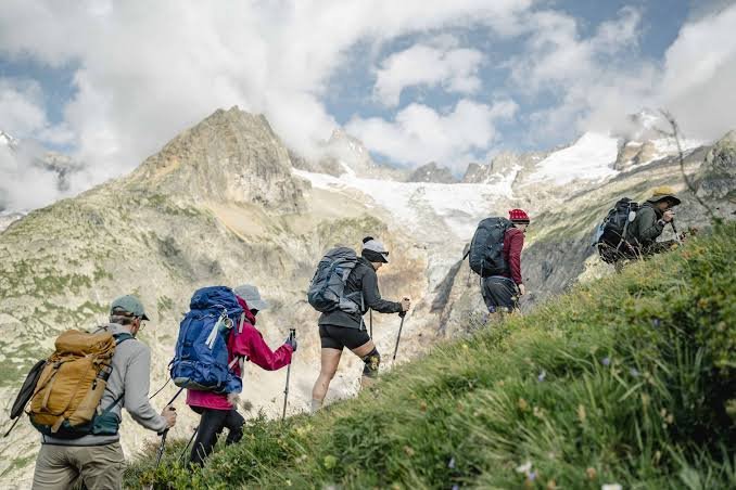 Custom Adventure & Trekking Guide